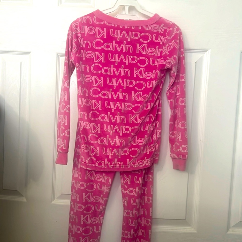Calvin Klein girl's pajamas size 8